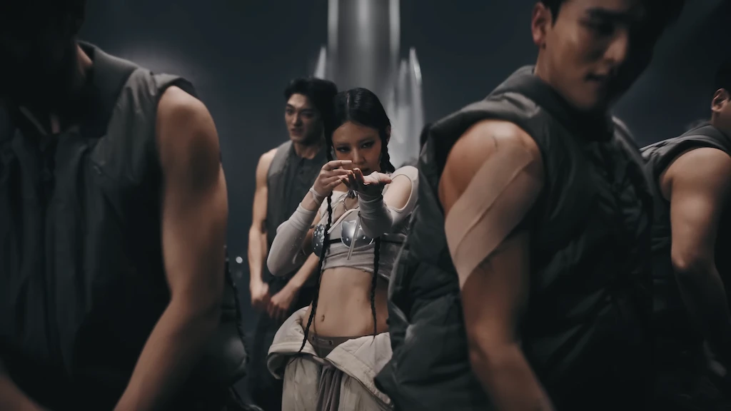 [JENNIE] - 'like JENNIE': A Curated Breakdown of an Icon's Declaration of Independence 썸네일