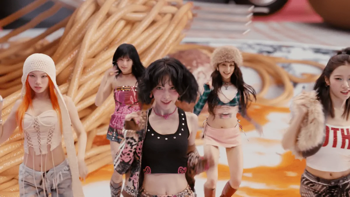 LE SSERAFIM's 'SPAGHETTI (feat. j-hope)': When K-Pop Remembered How to Have Fun While Serving Receipts 썸네일